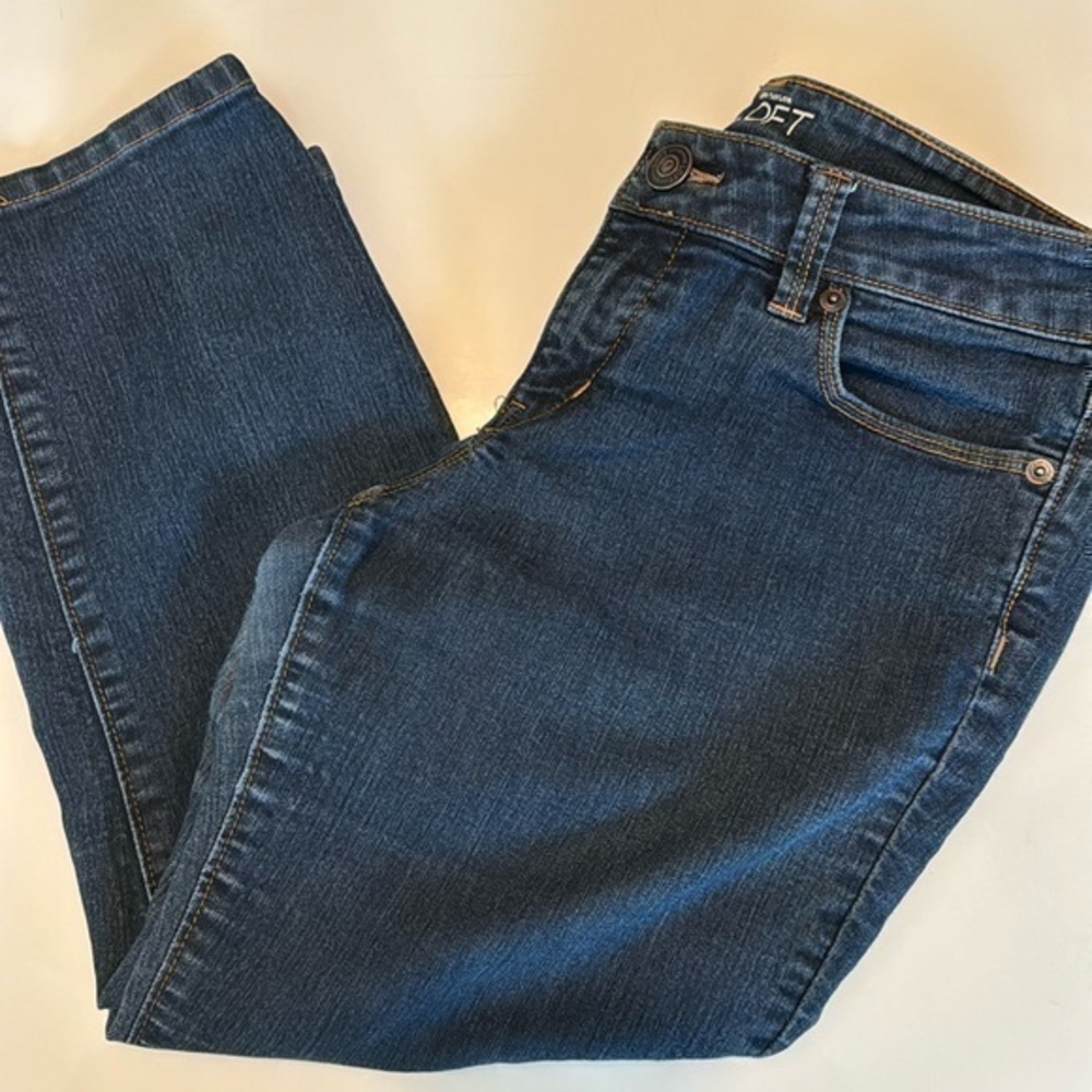 LOFT modern crop, size 8 petite